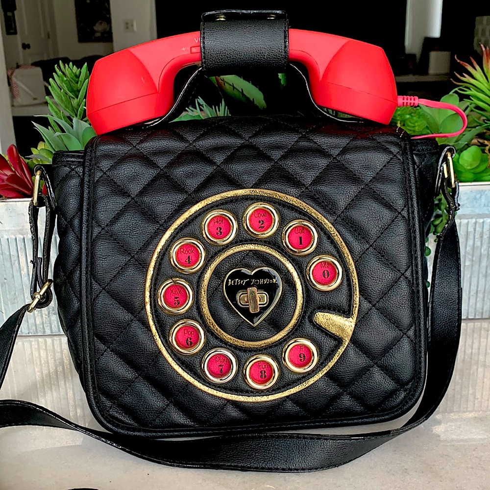 Hello BetseyJohnson!